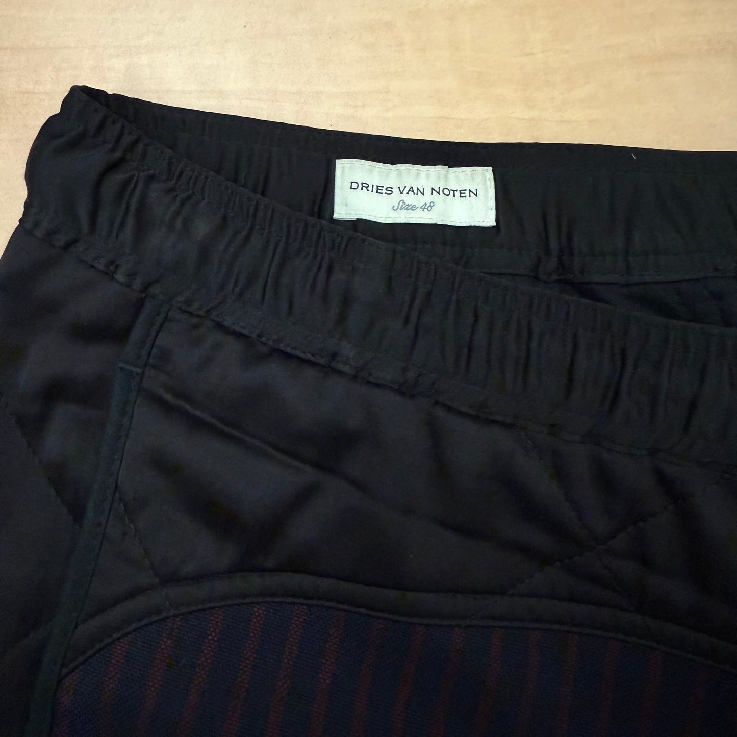 Dries van Noten broek, 2 soorten krijtstrepen, rood + grijs