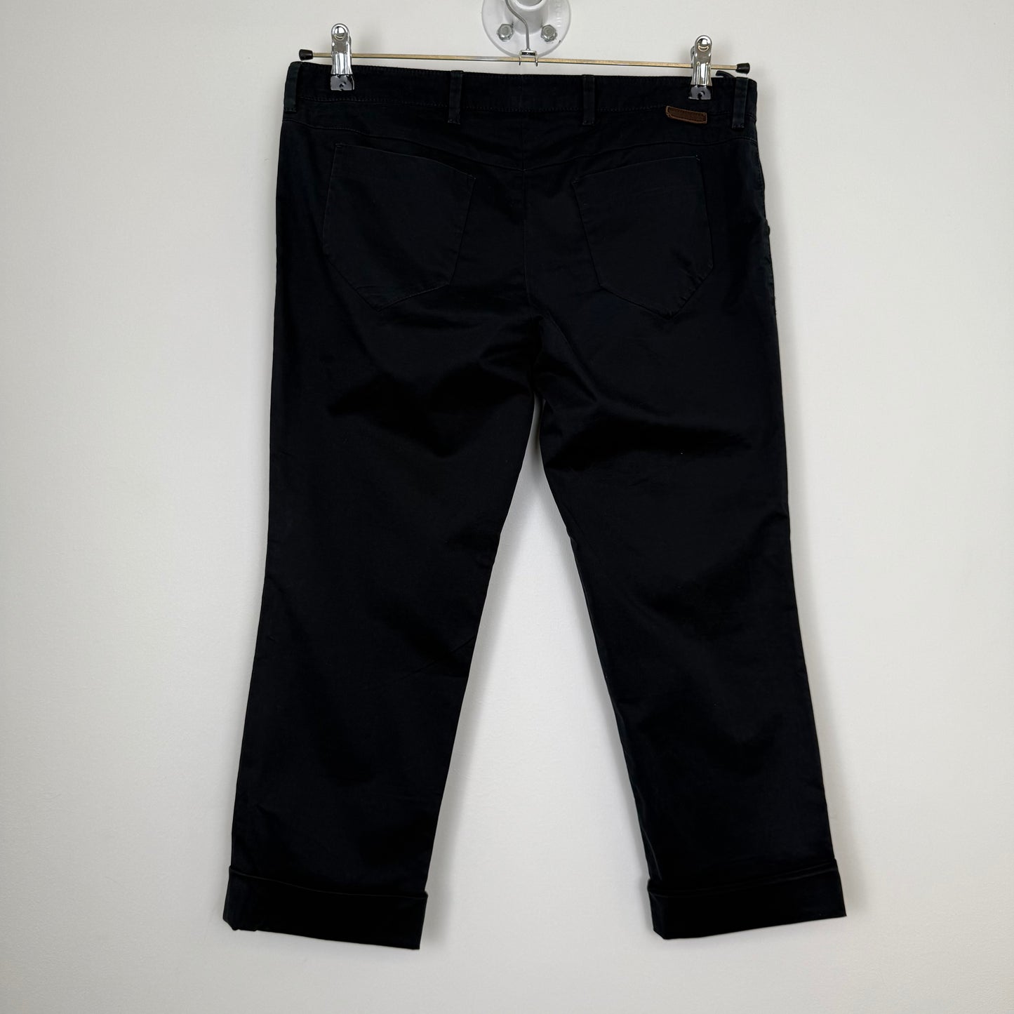 Prada black capri trousers