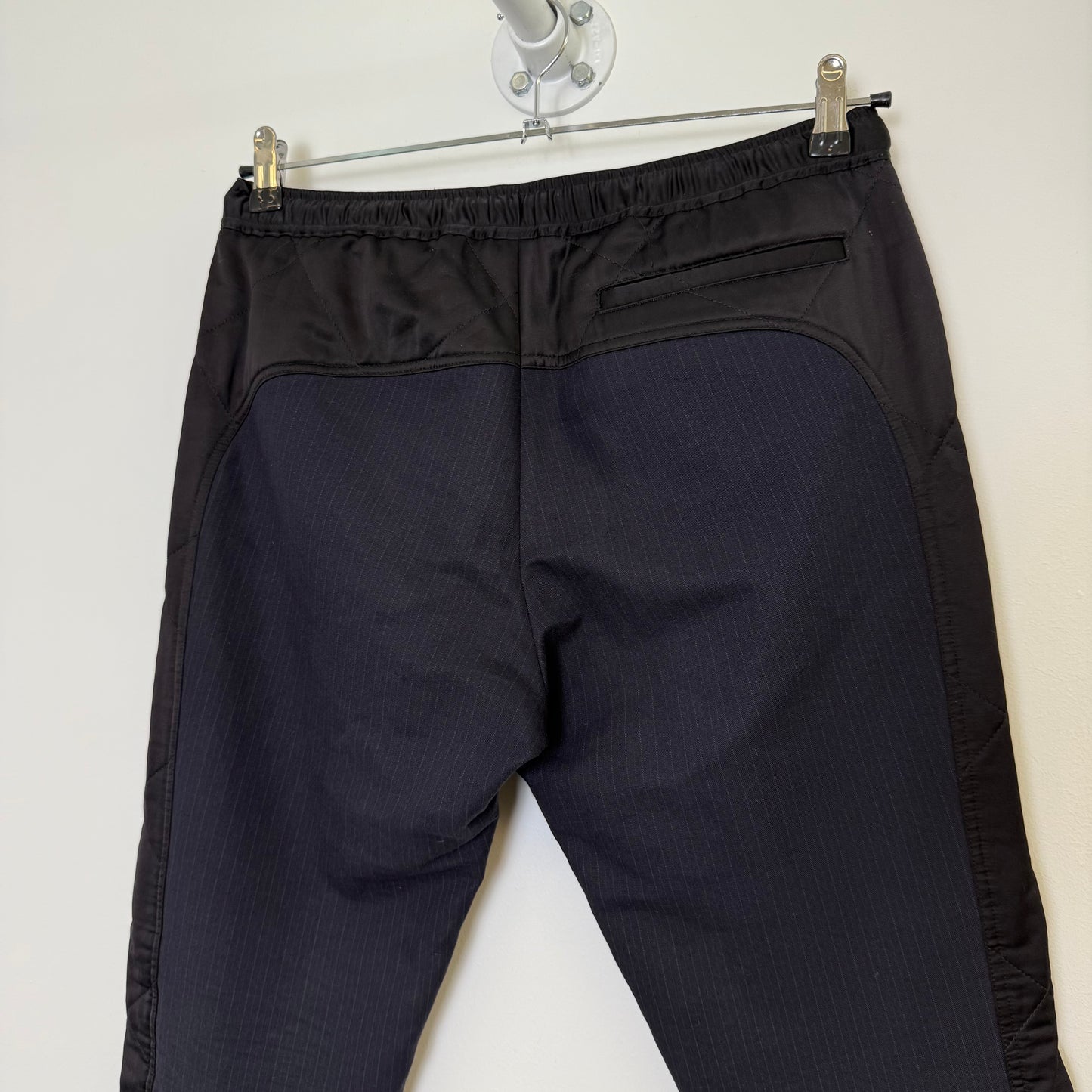 Dries van Noten broek, 2 soorten krijtstrepen, rood + grijs