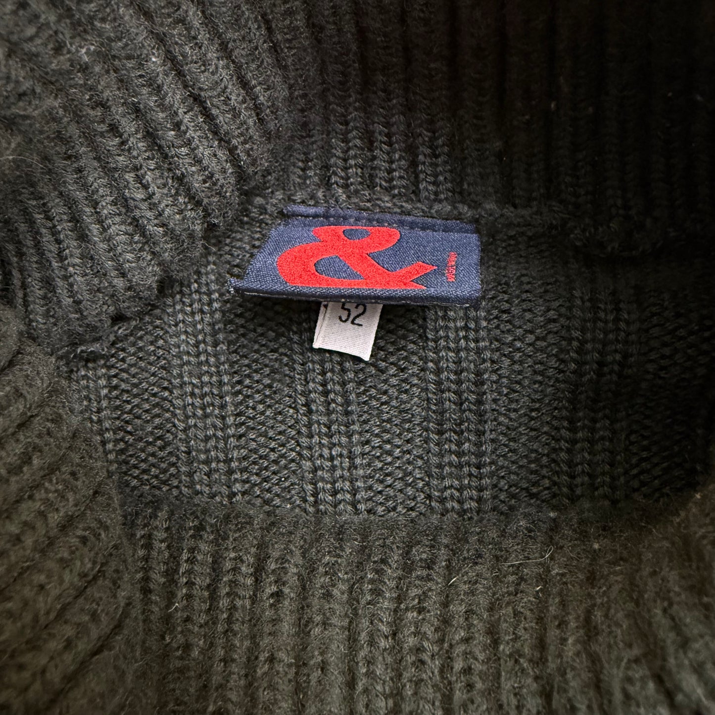 Dolce & Gabbana D&G ‘&’ line intergraded logo texture knit sweater